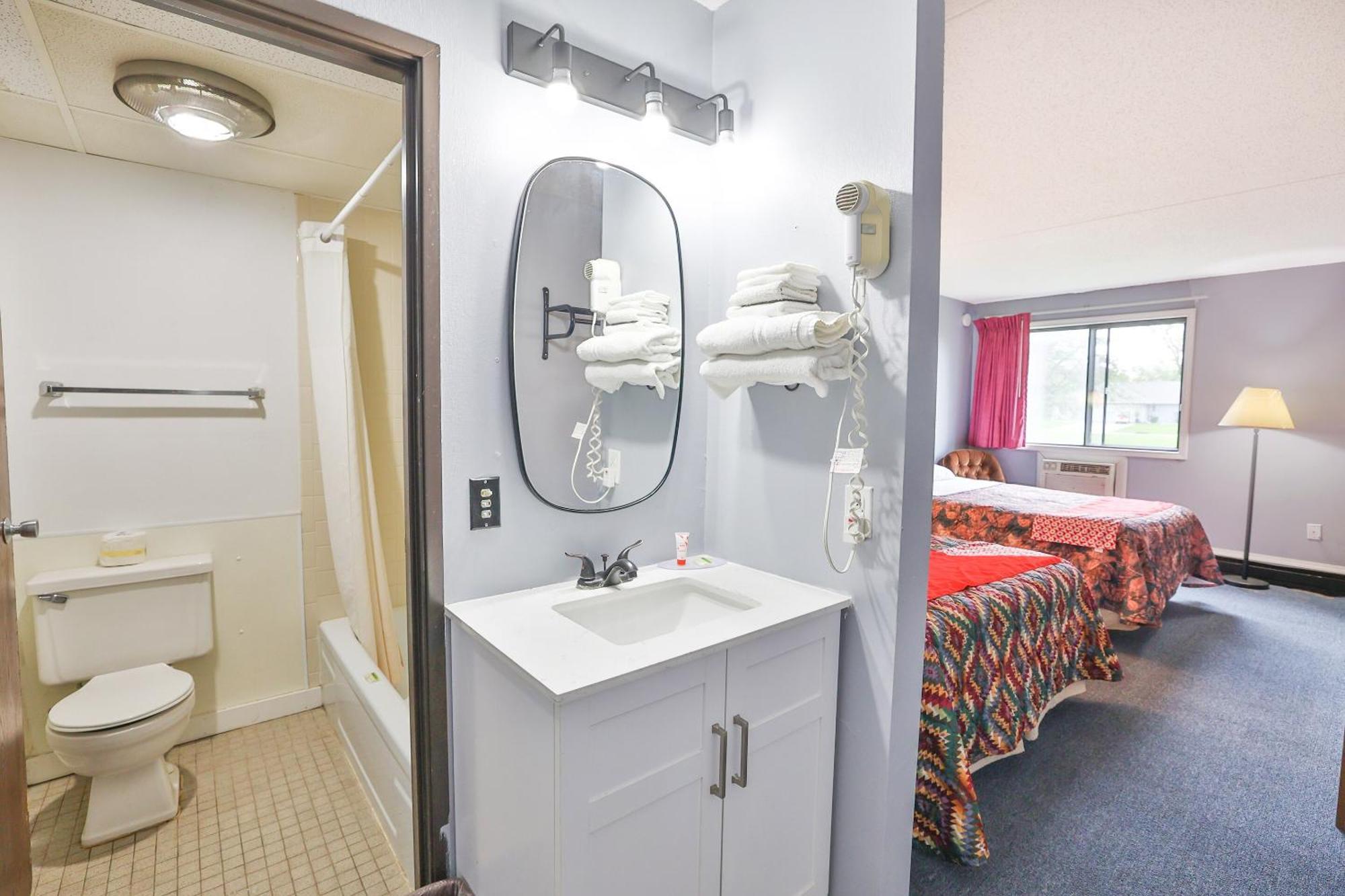 Oyo Hotel Pipestone Mn, Canterbury Park Exterior foto
