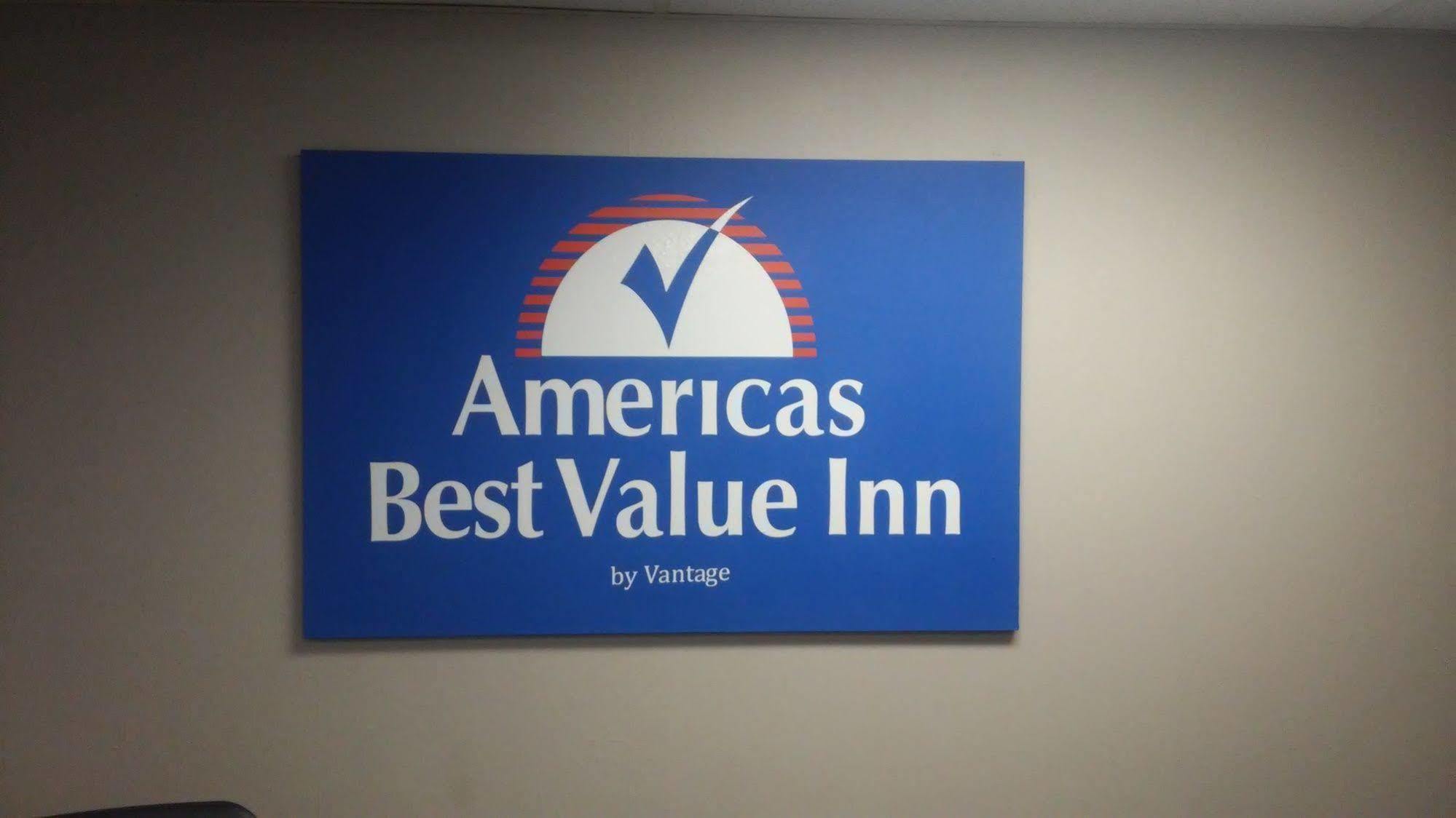 Oyo Hotel Pipestone Mn, Canterbury Park Exterior foto